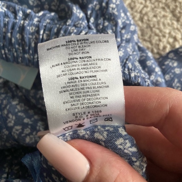 🌸 Salty Lemon 🌸 flowy blue shorts - Picture 4 of 6